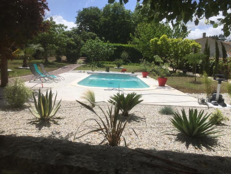 Bed and Breakfast La Rochelle Et L'Aunis Saint-Sauveur-d'Aunis Exterior foto