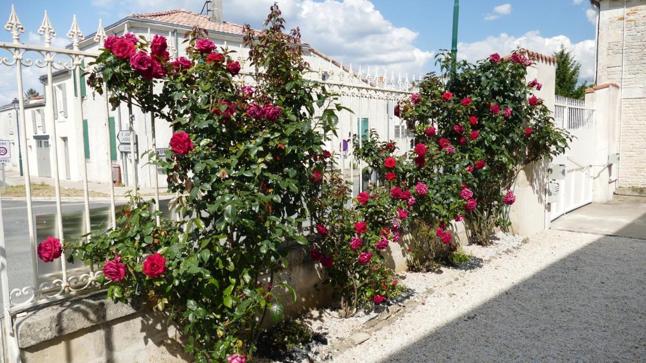 Bed and Breakfast La Rochelle Et L'Aunis Saint-Sauveur-d'Aunis Exterior foto