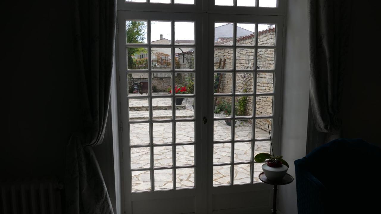 Bed and Breakfast La Rochelle Et L'Aunis Saint-Sauveur-d'Aunis Exterior foto
